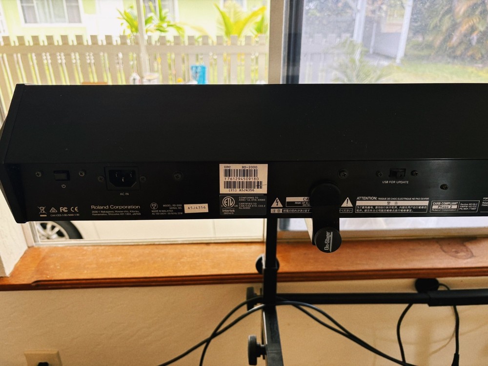 Roland RD-2000 flagship 88-key stage piano