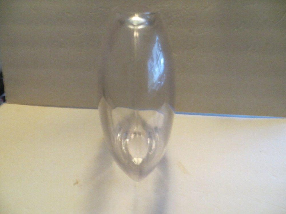 Glass Narrow Round Vase