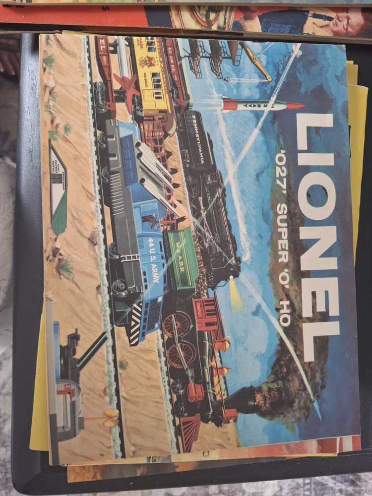 Vintage HO . Train Sets In Original Boxes Extra Tracks,universal Power Master.