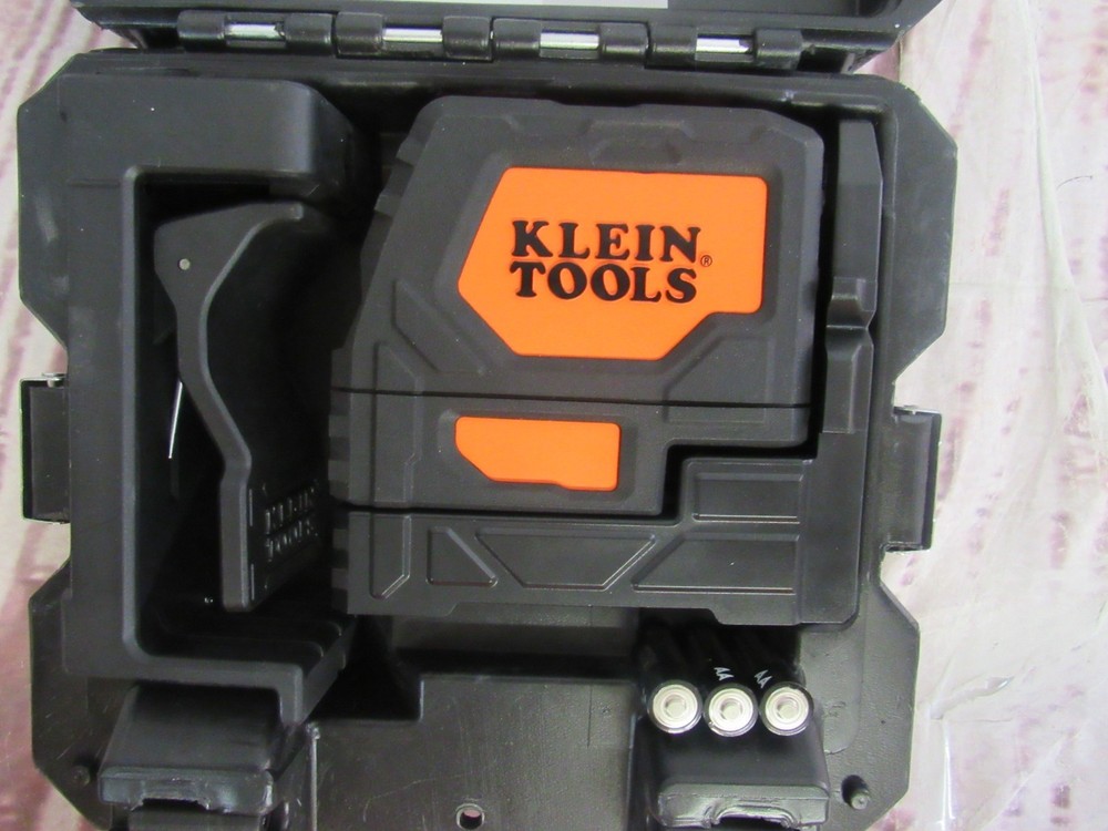 Klein Tools, 93LCLS, Self Leveling Cross Line Laser Level, with case
