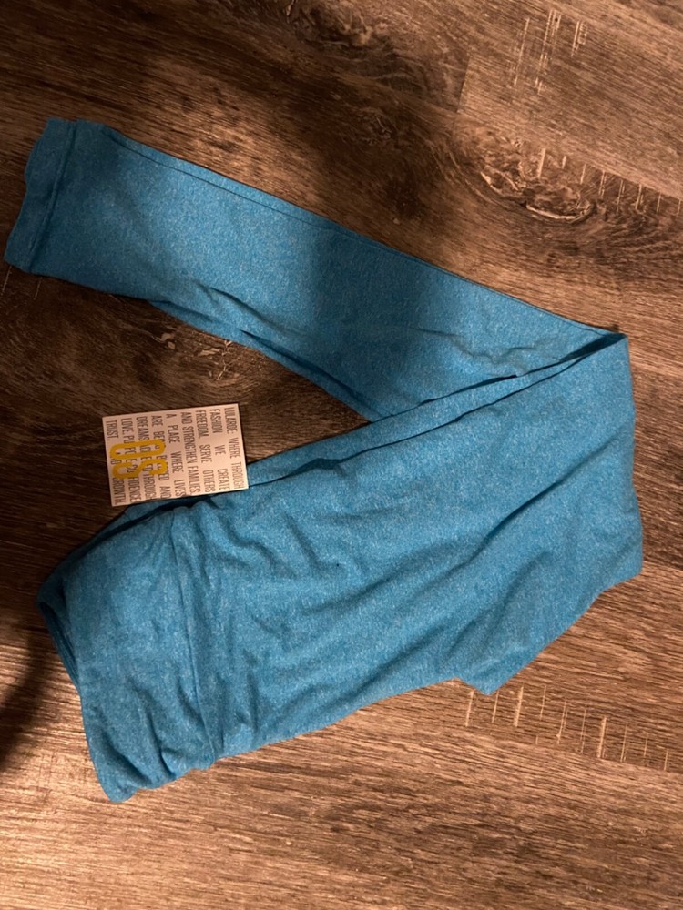 NEW LuLaRoe Solid Cyan Blue OS Leggings 