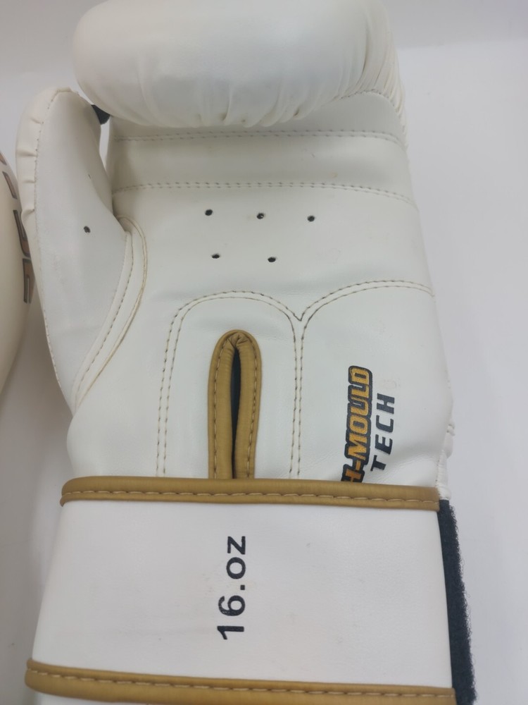 HAWK BOXING GLOVES size 6 16oz