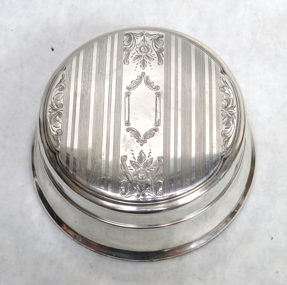 VINTAGE STERLING SILVER LARGE ROUND RING & TRINKET BOX