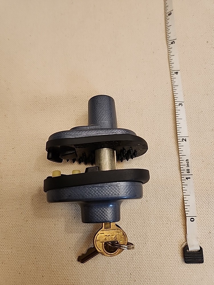 Master Lock 90 Gun Lock Trigger Lock with 2 keys blue