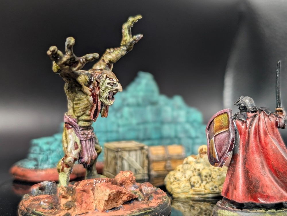 Well painted large Troll d&d miniature Reaper
