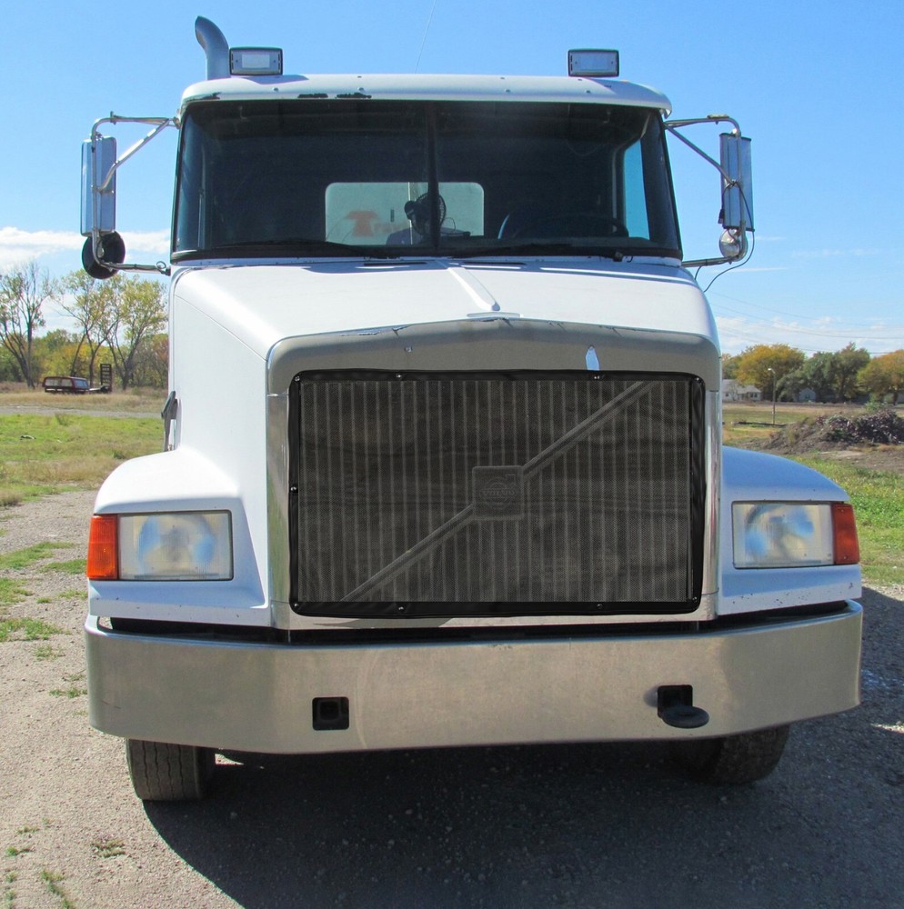 Volvo WIA - AutoCar - White GMC Premium Mesh Bug Screen