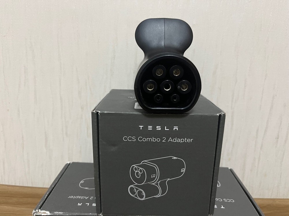 Tesla CCS Combo2 Adapter
