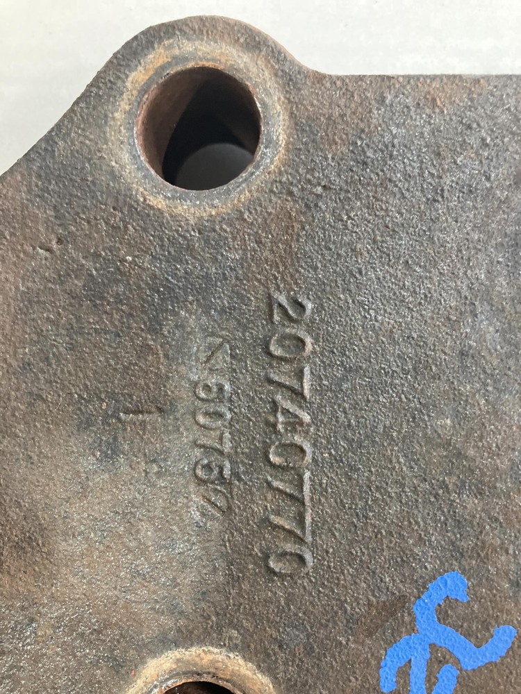 Cummins ISX Right/Passenger Engine Mount - Used | P/N 20740770