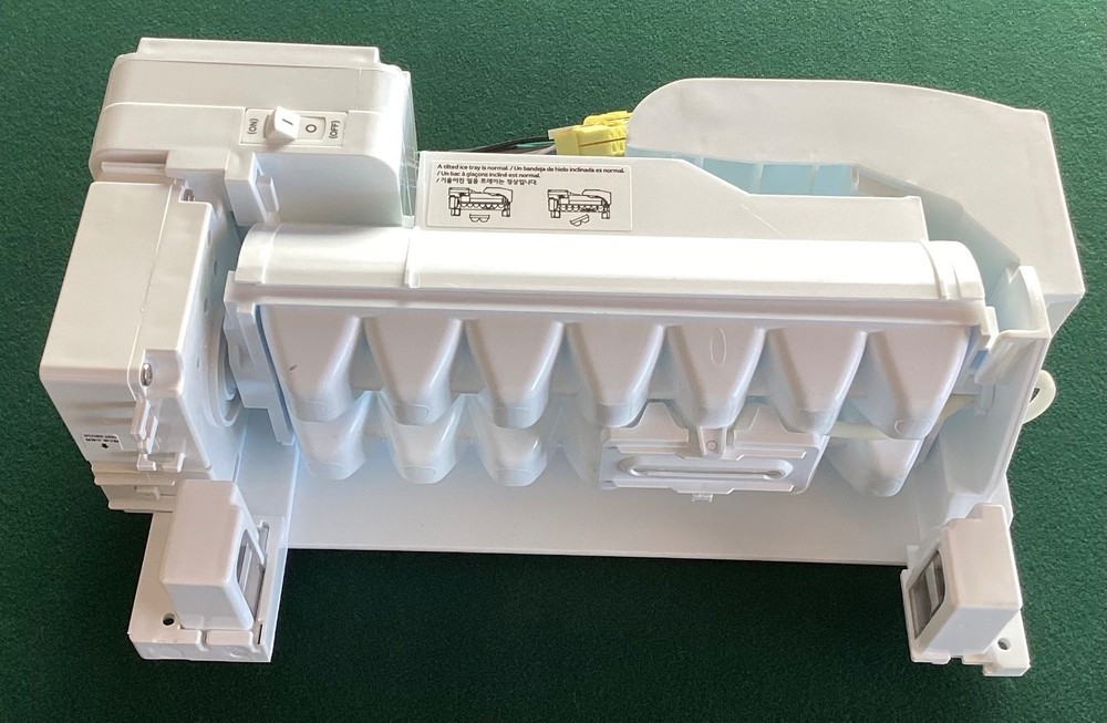 LG Refrigerator Ice Maker Assembly Kit AEQ73110205
