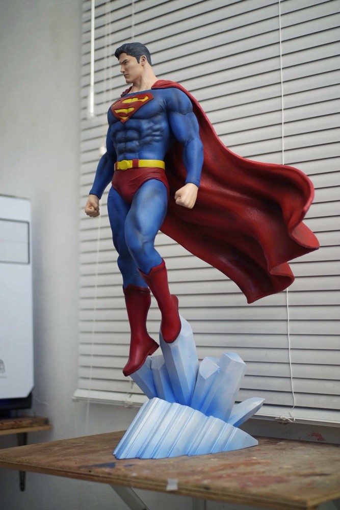 DC Universe Superman Statue 1ft tall