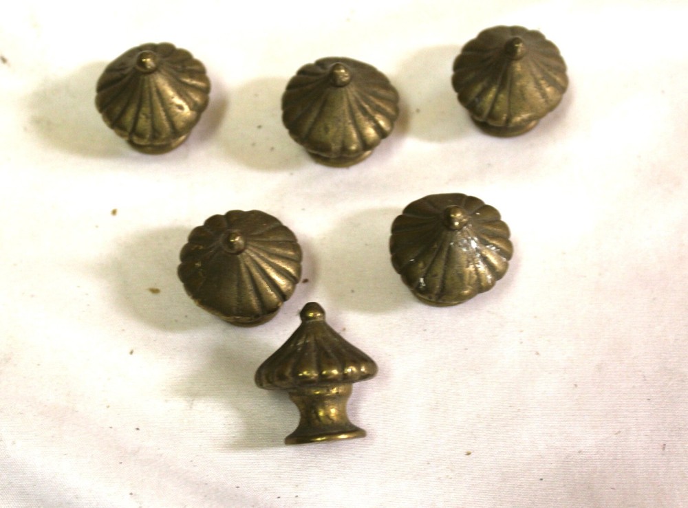 Finials ,Solid Brass ,Budding Flower design . Contempory Castings 6