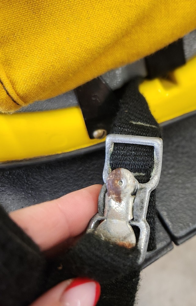 Cairns 1010 Fire Service Helmet With Eagle Front Holder