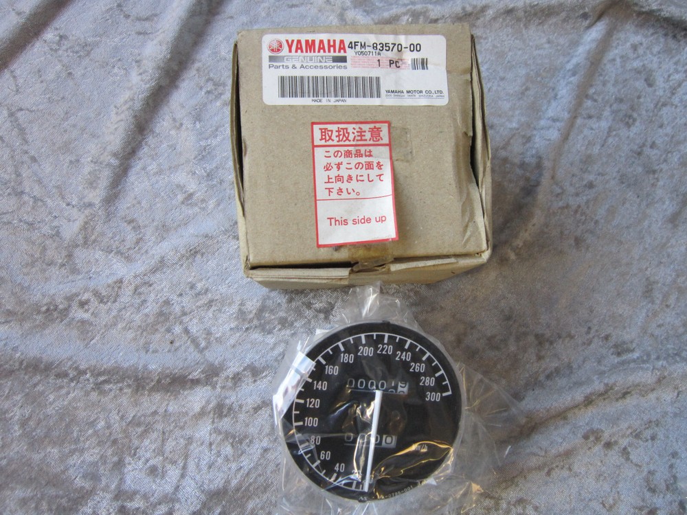 Yamaha Original Speedometer YZF750 R NEW