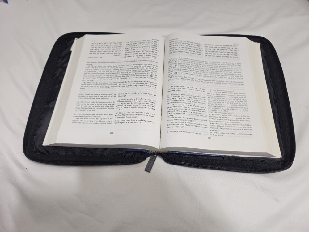 Dicksons Black Classic Leather Bible Cover Case with Handle X-Large