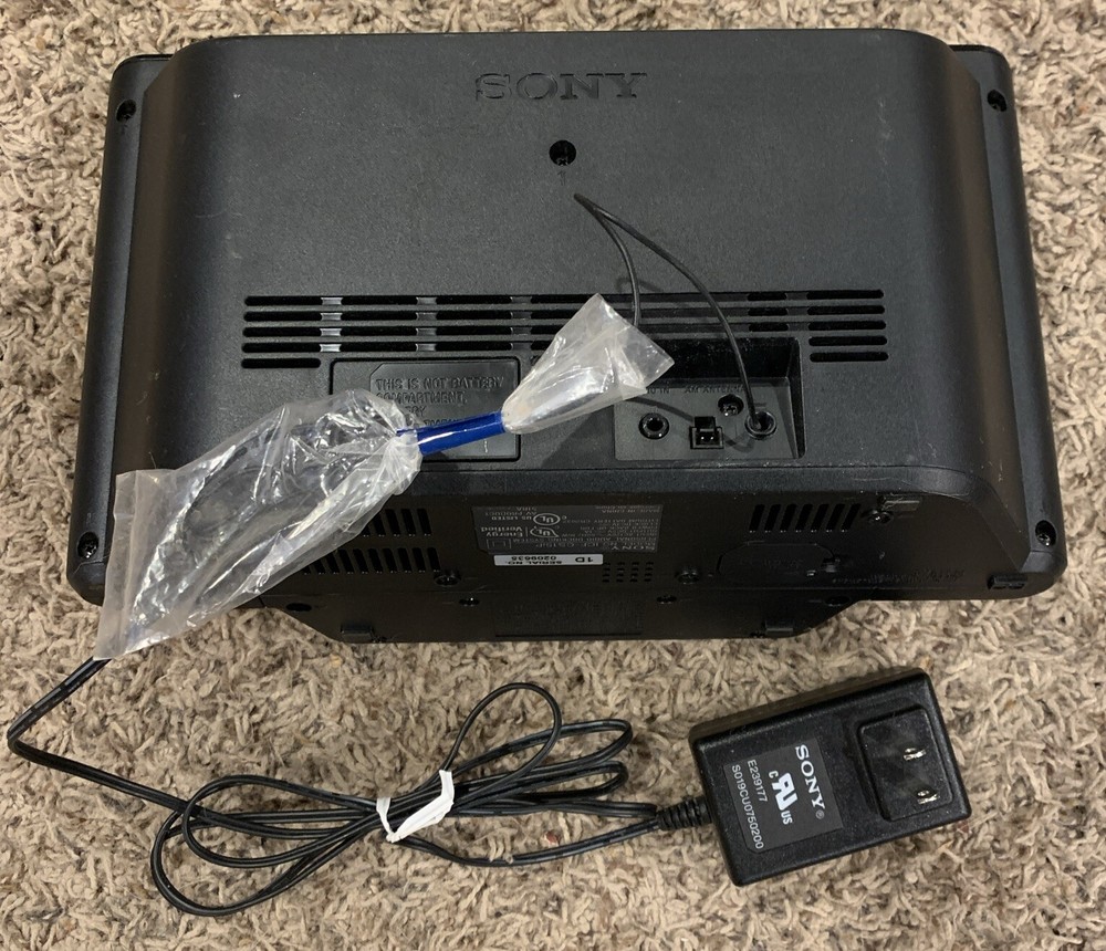 Genuine Sony (ICF-CS15iP) Personal Audio Docking Radio System for iPod/iPhone