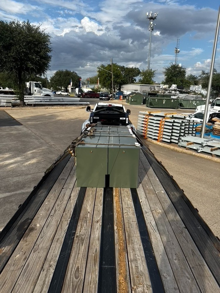 Sectionalizing cabinet CC348-22TH