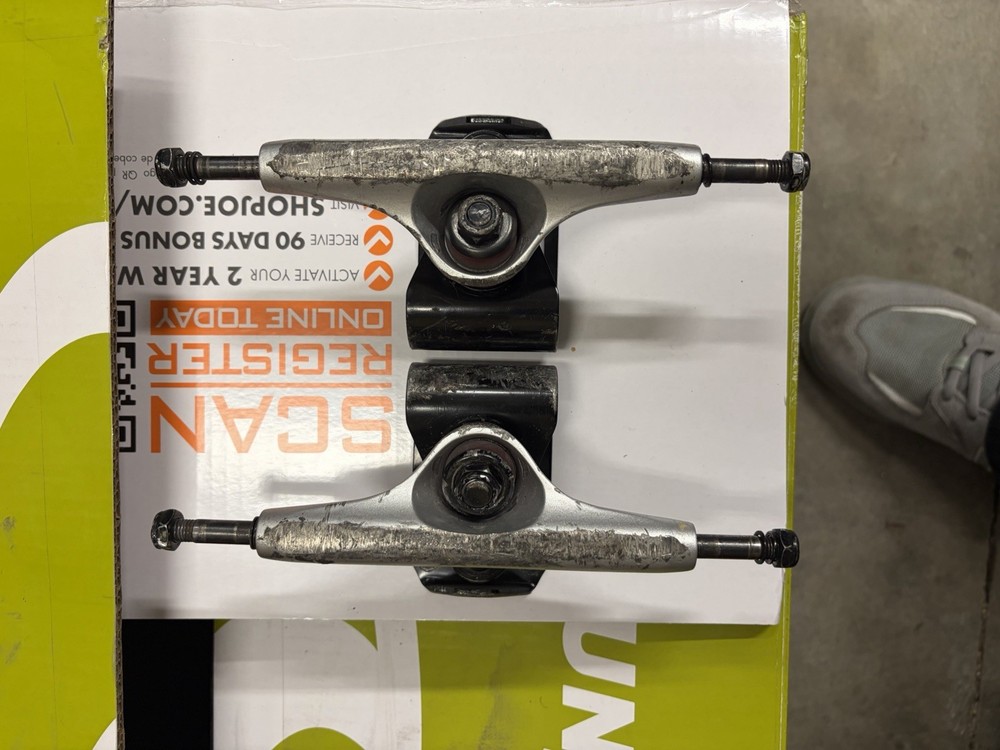 Avenue Suspension Skateboard Trucks 8.25