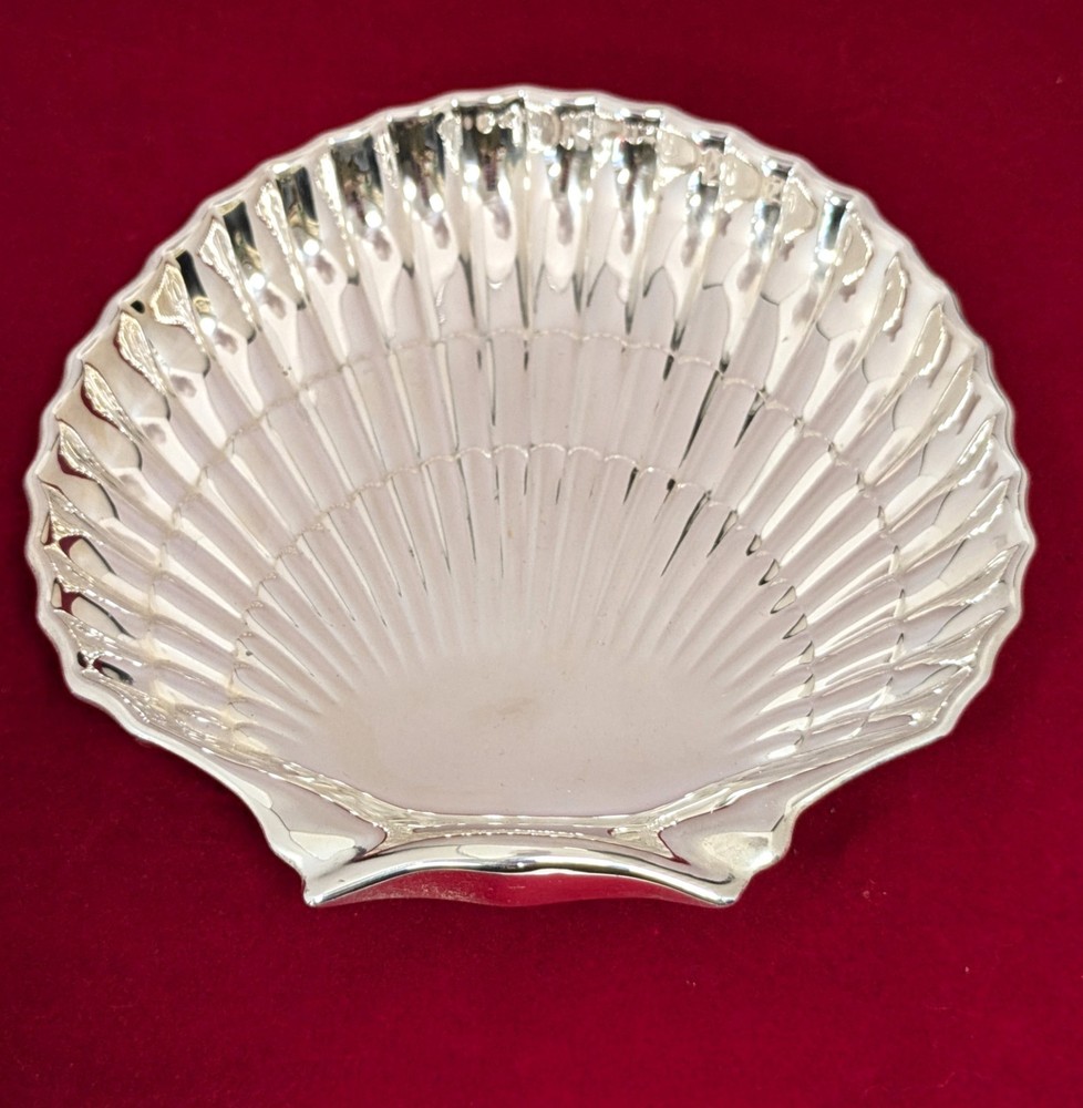 Gorham Sterling Silver Footed Scalloped Shell Candy/Nut Dish, 6'' Diameter