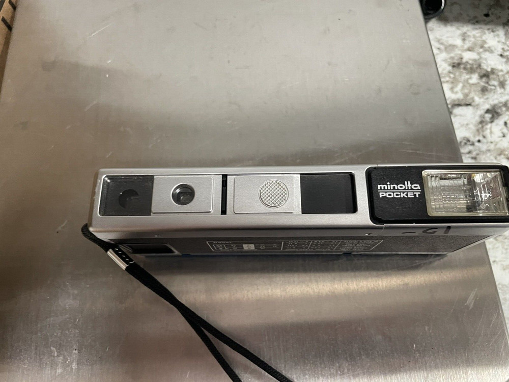 Vintage Minolta Pocket Pak 440Ex - UNTESTED