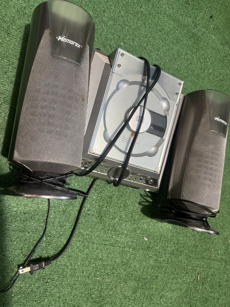 Memorex CD Player MX4114 (2003) Includes Original Speakers