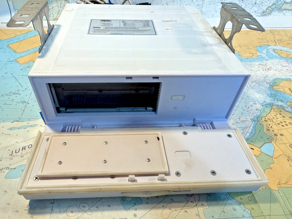 Jensen "MCDA1" Receiver & CD Changer Marine Water Resistant