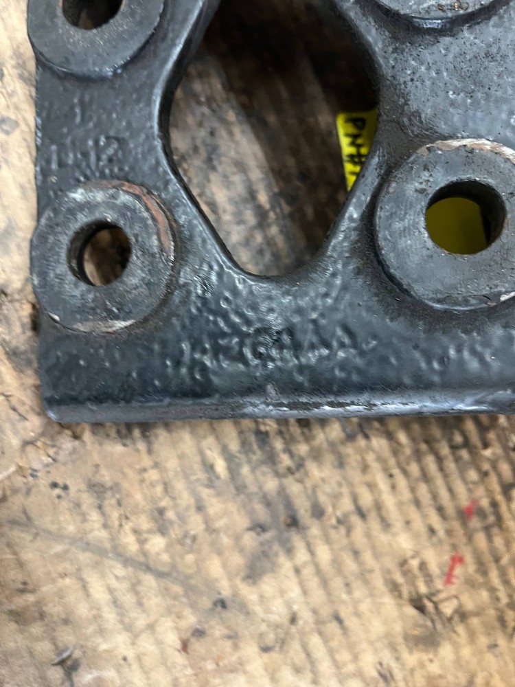 PACCAR REAR ENGINE LEG USED PN# 14264AA