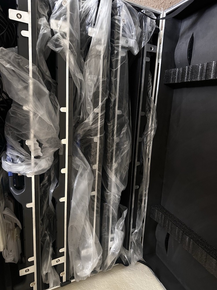 2.6-inch LED screen, 5 panels