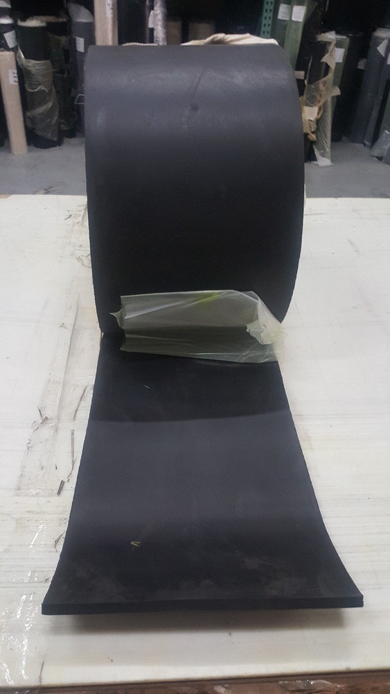 3/8"x 4" X 50 FT SKIRTBOARD RUBBER ROLL