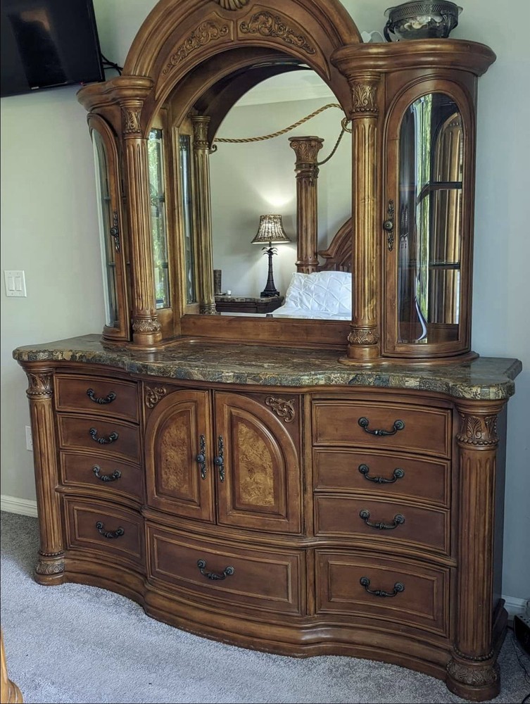 Michael Amini Monte Carlo Bedroom Set
