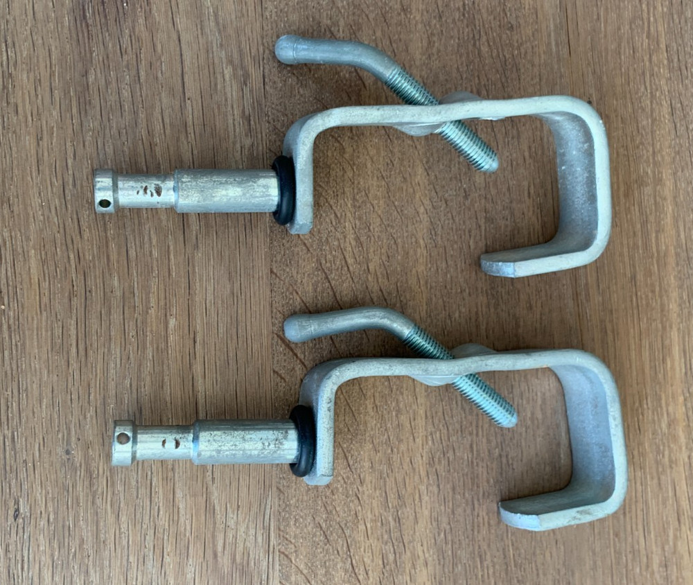 Avenger C285 C-clamp with 5/8" light stud