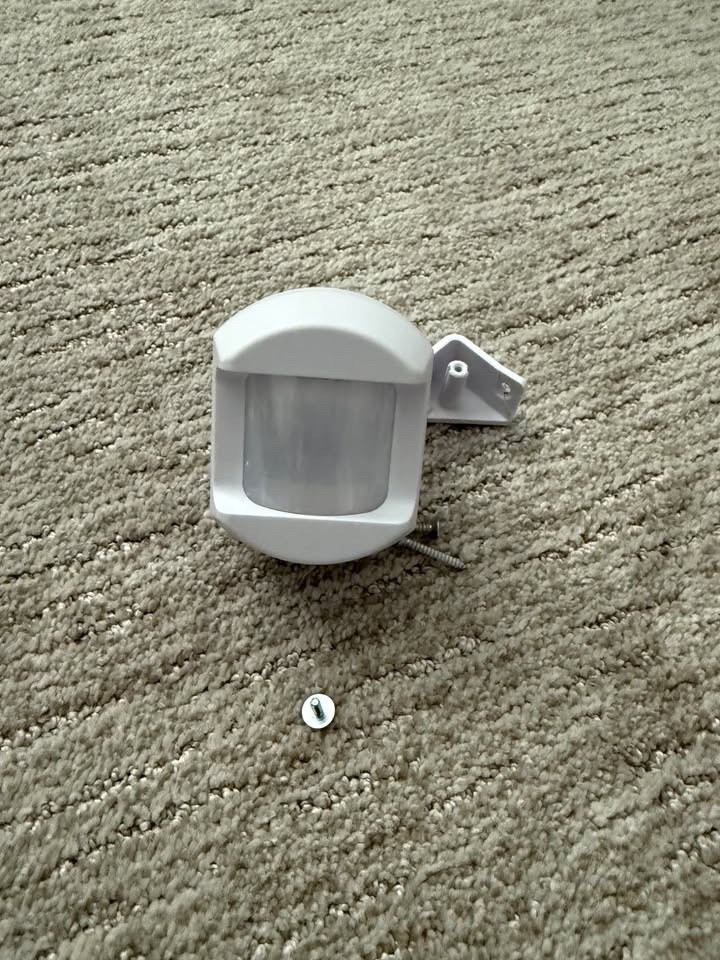 2GIG Edge Complete Smart Security Bundle - Encrypted E-Series Z-Wave Plus