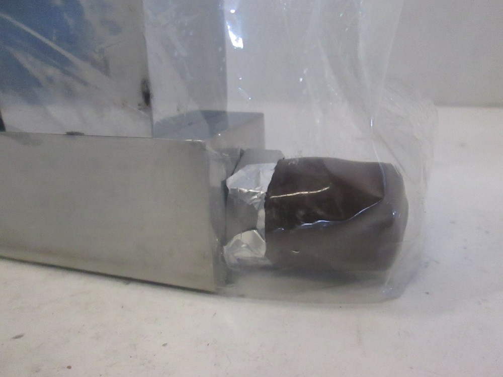 Unit UFC-2000, Mass Flow Controller MFC, O2, 20 SLM, Used