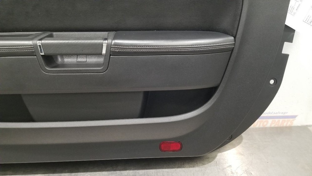 09 DODGE CHALLENGER SRT8 INTERIOR DOOR TRIM PANEL RIGHT PASSENGER BLACK