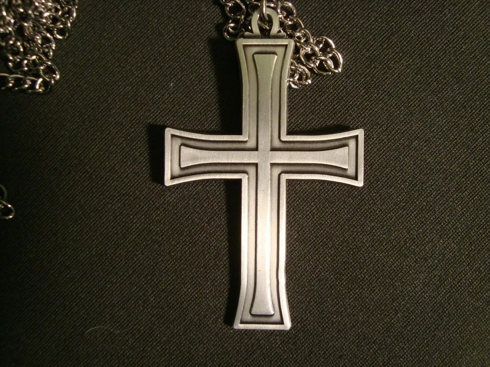 GERMAN CHAPLAIN'S NECK CROSS AND CHAIN