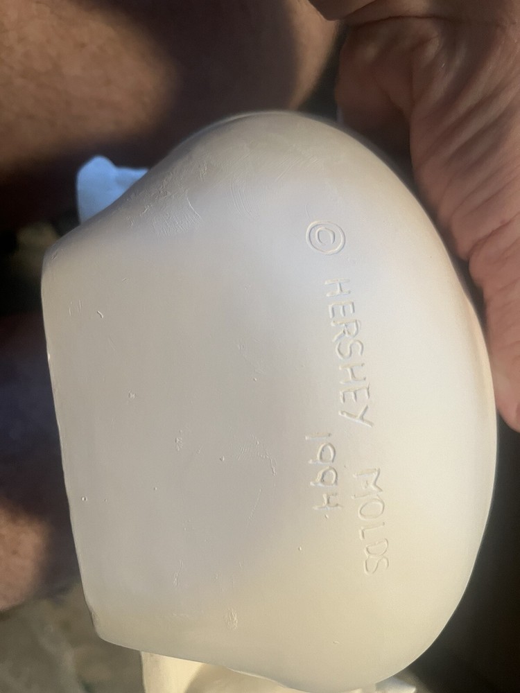 Cermic Bisq Hershey Mold