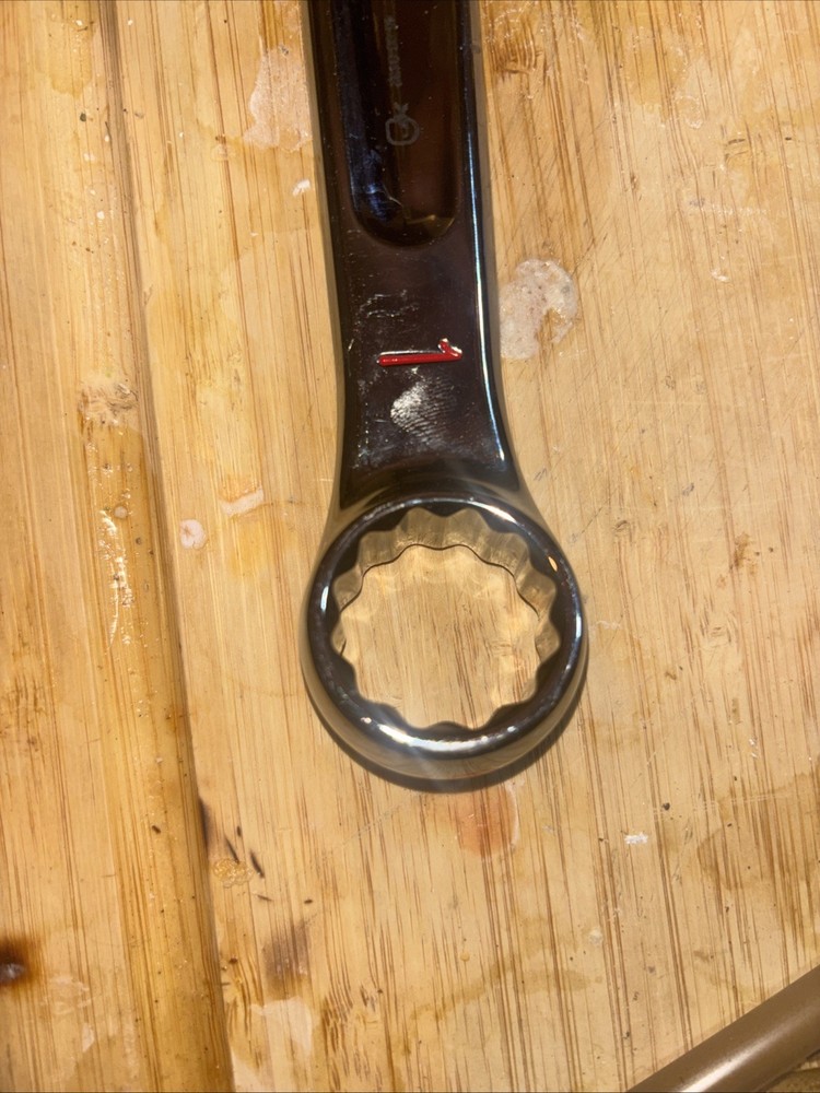 Milwaukee 1 Wrench