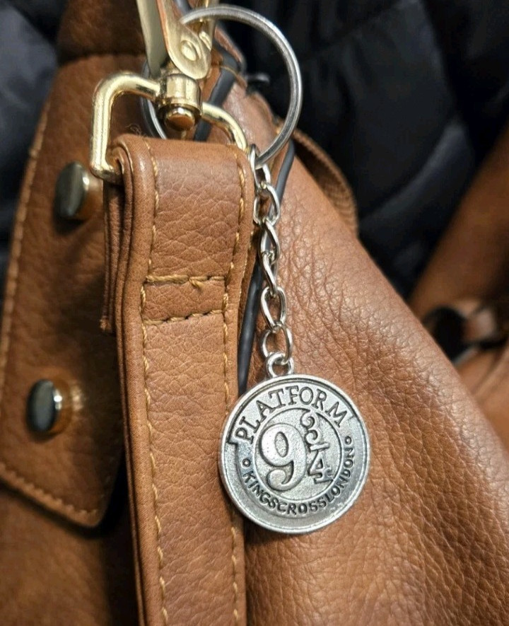 Harry Potter Platform 9 3/4 Keychain - Hogwarts Inspired -Handmade