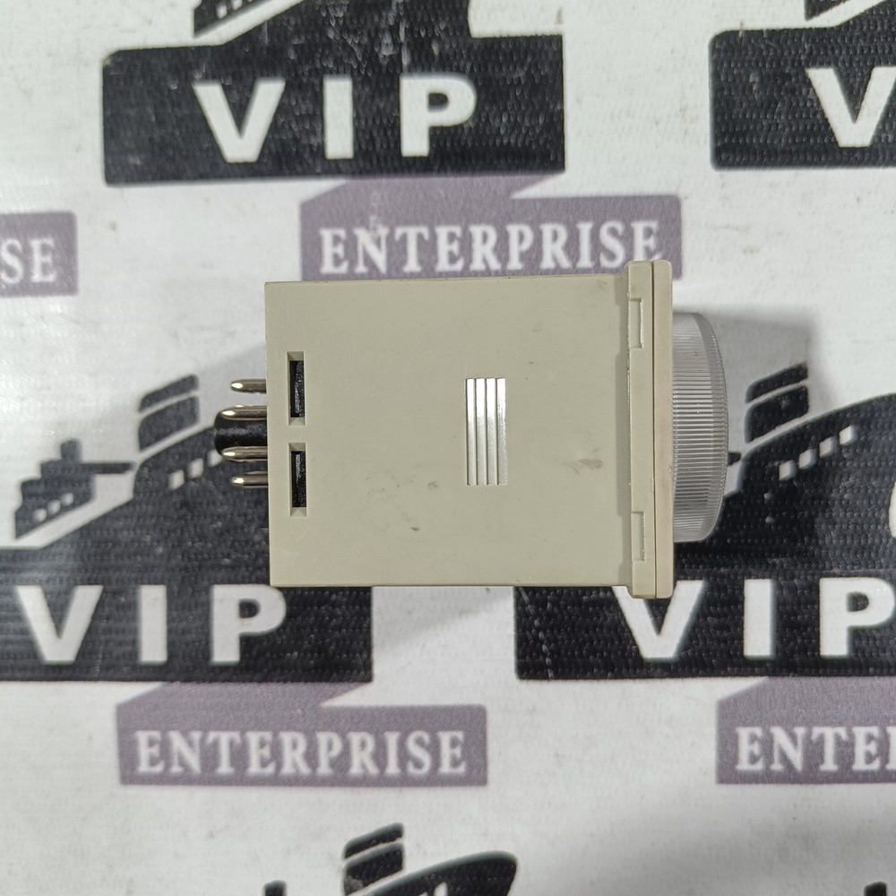 OMRON H3CR-A8 TIMER FREE FAST SHIPPING