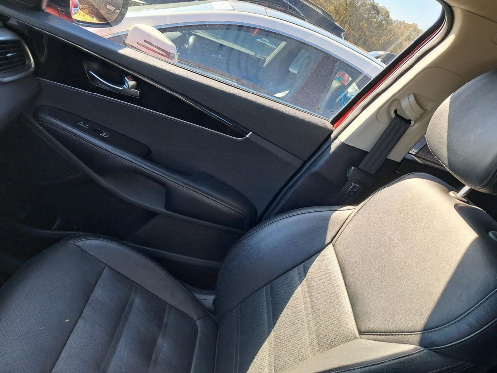 SORENTO 2016 Glove Box 4862152