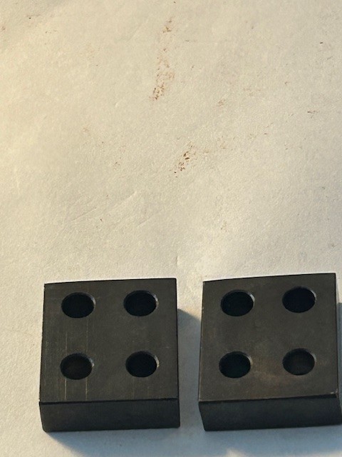 561126 Spacer