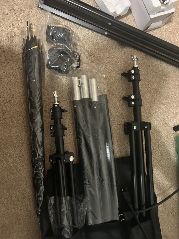 Photography Backdrop Studio Lighting Kit. Lightly used. Some items never used