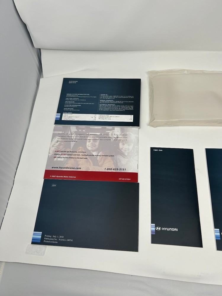 2011 Hyundai Accent Owner's Manual Set