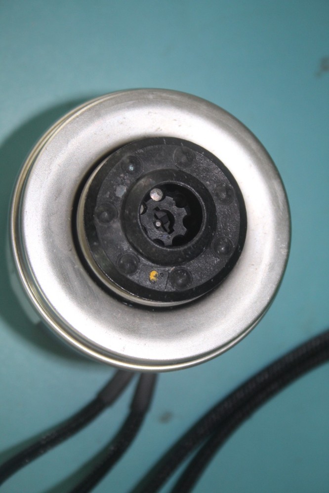 USED SWIFTECH MCP655 VARIABLE SPEED PUMP MOTOR FOR COMPUTER COOLING SYS
