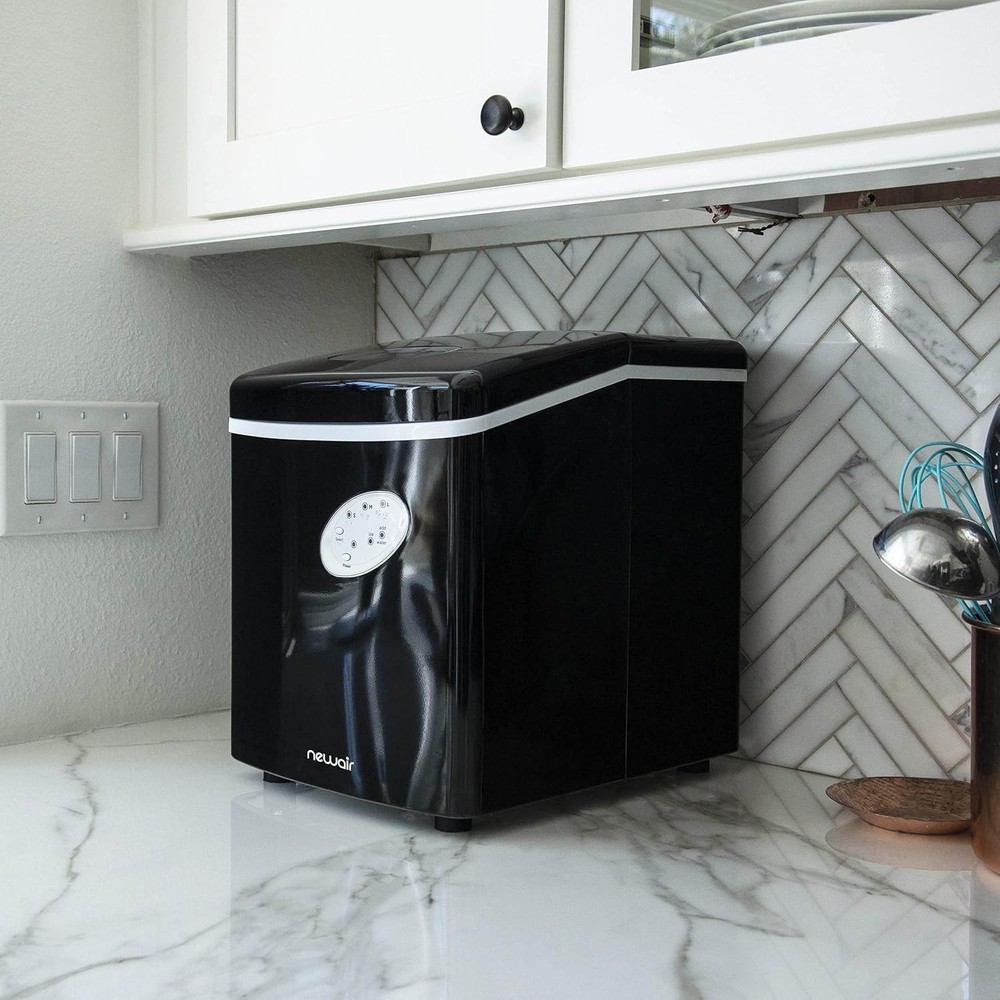 Counter Top Ice Maker Machine (Black), Compact Automatic Ice Maker, Cubes Ready