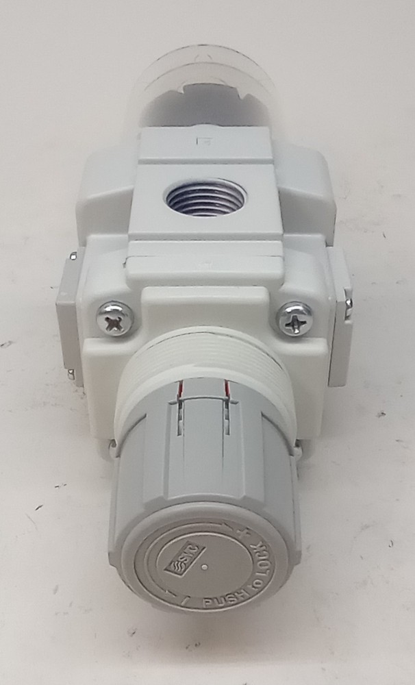 SMC AW40-04-B Filter Regulator 1/2" Port