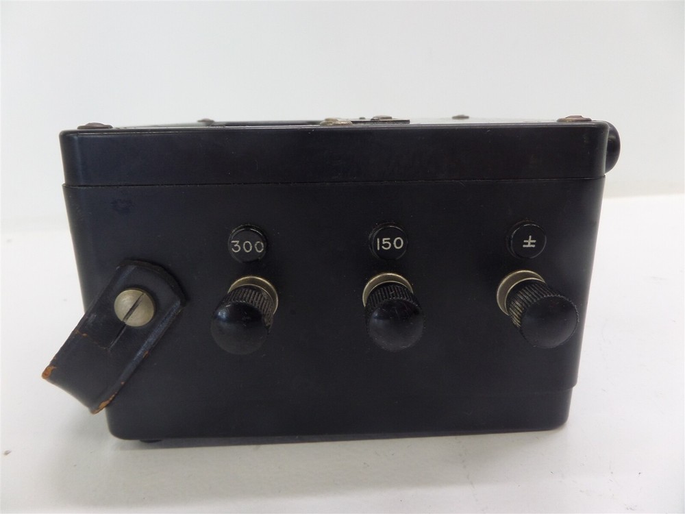 Vintage Weston AC Voltmeter Zero Corrector Meter Model 433 - Three Knobs