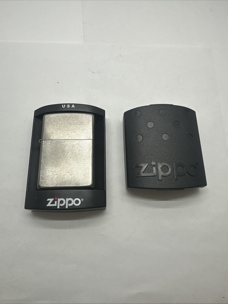 Jan 2006 Zippo Lighter in Plastic Case Unfired.