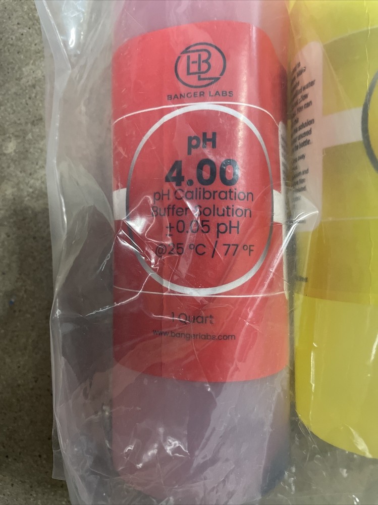 Calibration Buffer Solution pH 7.00 pH 4.00 1 Quart Banger Labs