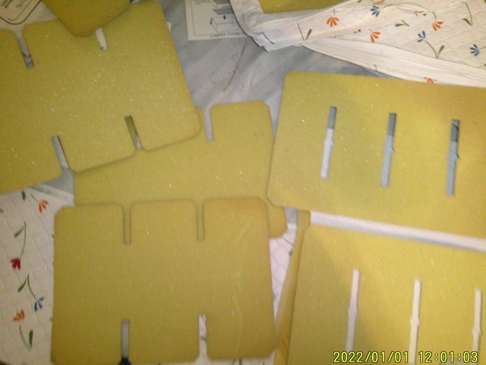 OLDER SOFT VINYL DINNER WARE ZIPPER STORAGE CHEST VARIOUS SIZES UNUSED