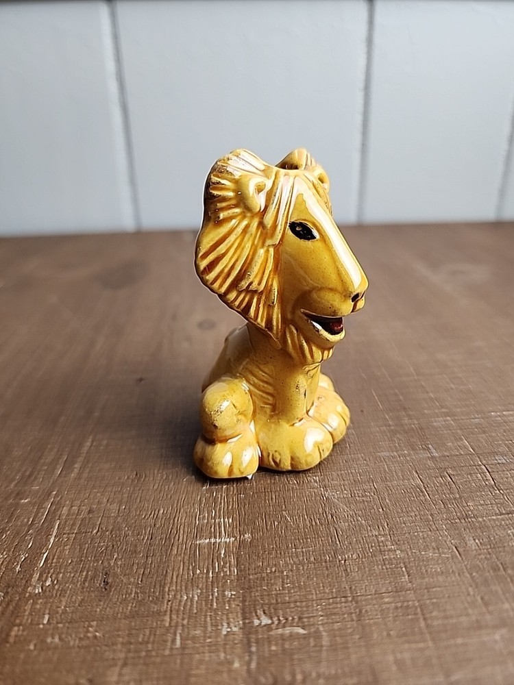 Vintage Tan Lion Ceramic Macrame Bead 2.5 Inch